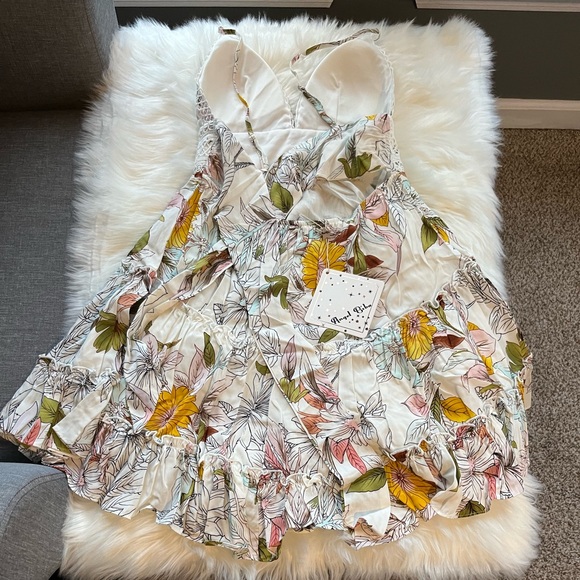 Selfie Leslie Tie-Knot Back Dress Floral Print - Picture 7 of 10